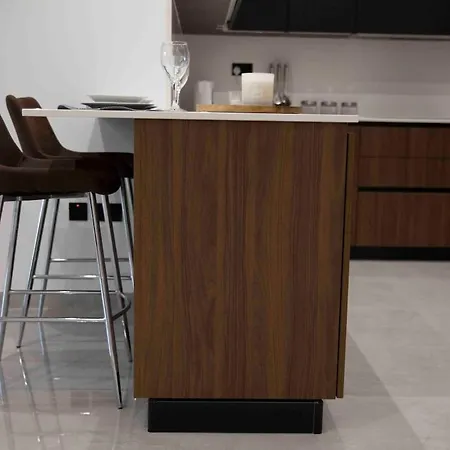 דירה Flat 1, Spacious 3 Bedroom Near Beaches And Countryside L-Imgarr