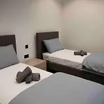 Mgarr Flat 1, Large 3 Bedroom, With Patio, Near Beaches And Countryside 公寓 *