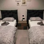 Mgarr Flat 1, Large 3 Bedroom, With Patio, Near Beaches And Countryside