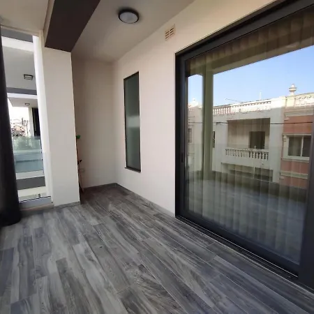 Mgarr Flat 1, Large 3 Bedroom, With Patio, Near Beaches And Countryside 公寓 L-Imgarr