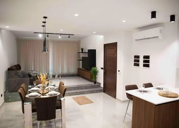 Flat 1, Spacious 3 Bedroom Near Beaches And Countryside L-Imgarr